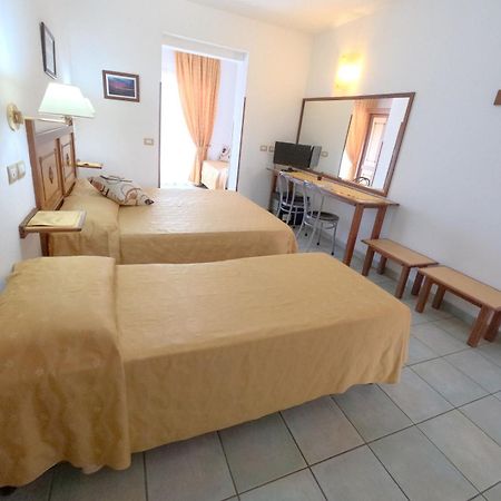 Hotel La Playa カーラゴノネ エクステリア 写真