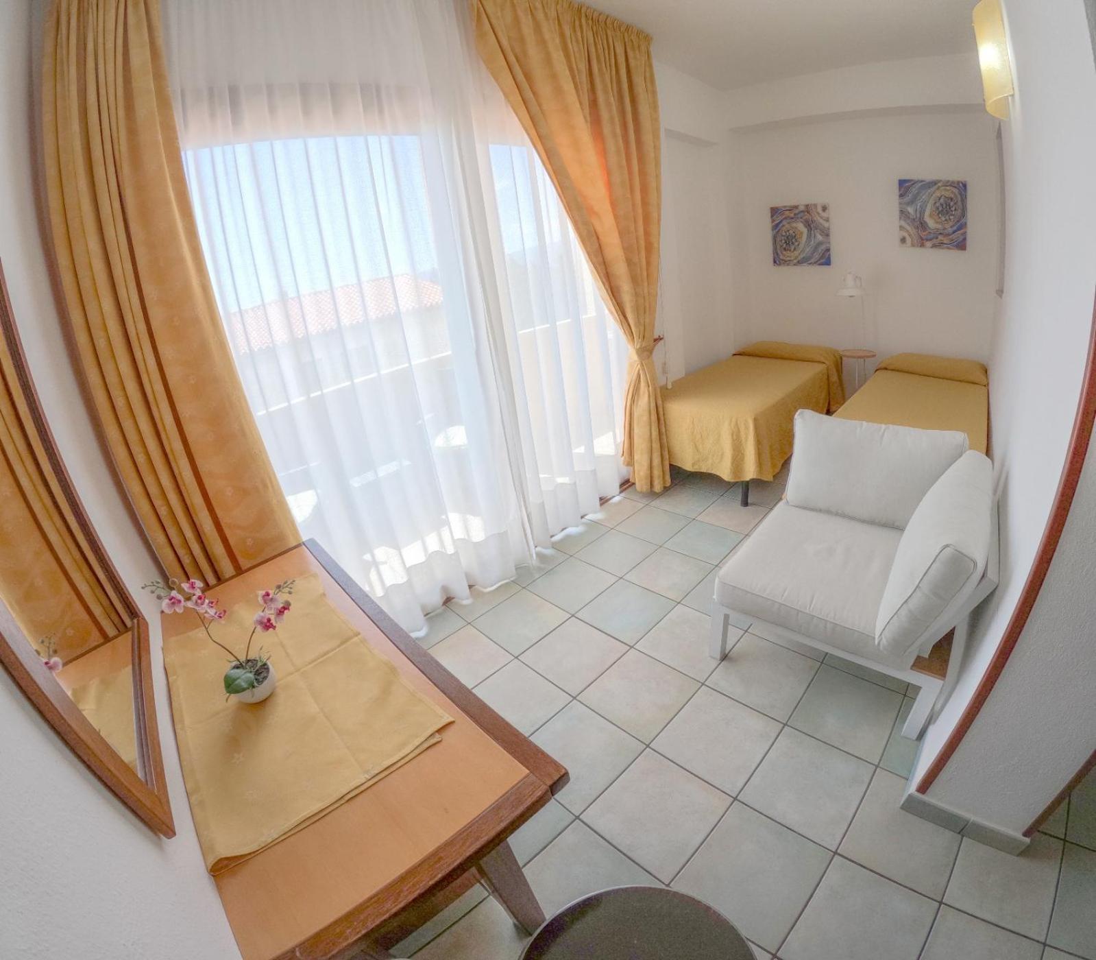 Hotel La Playa カーラゴノネ エクステリア 写真
